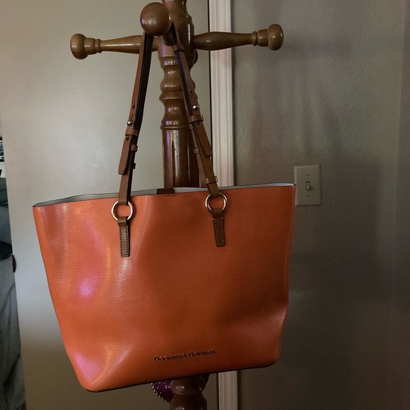 Dooney & Bourke Pumpkin Leather Tote with additional pouch Falls HOT COLOR